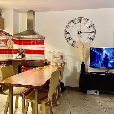 Apartament Joli T2 Dans Annecy Zewnętrze zdjęcie